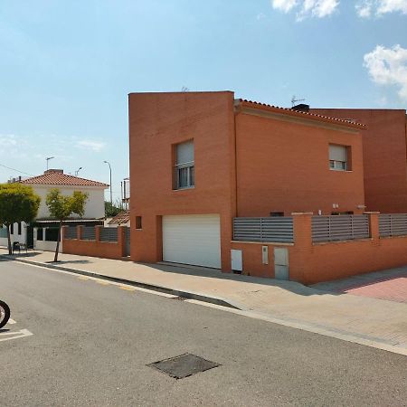 Chalet Amplio Con Jardin Y Zona Barbacoa. Reus Eksteriør bilde
