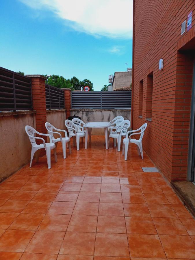 Chalet Amplio Con Jardin Y Zona Barbacoa. Reus Eksteriør bilde